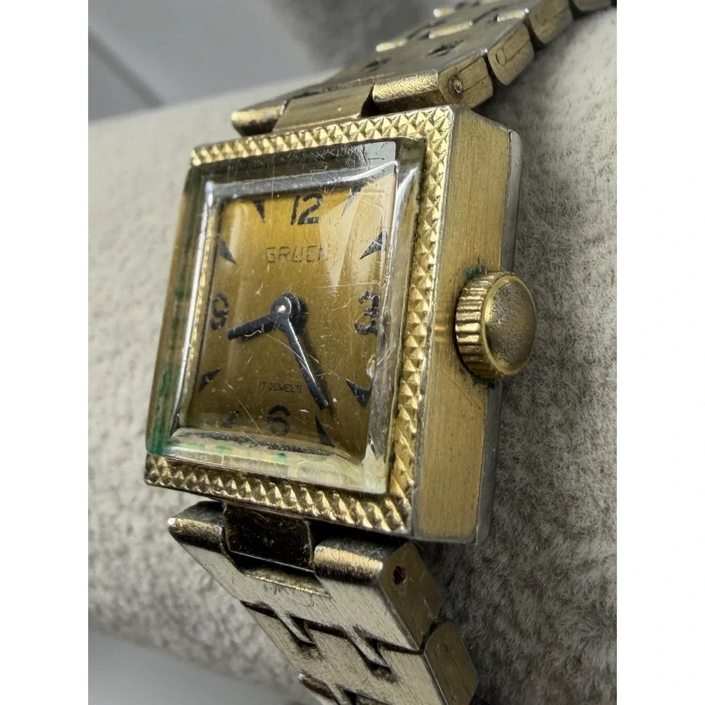 Gruen 17 Jewels Manual Wind Working Ladies Watch 20MM 6.5